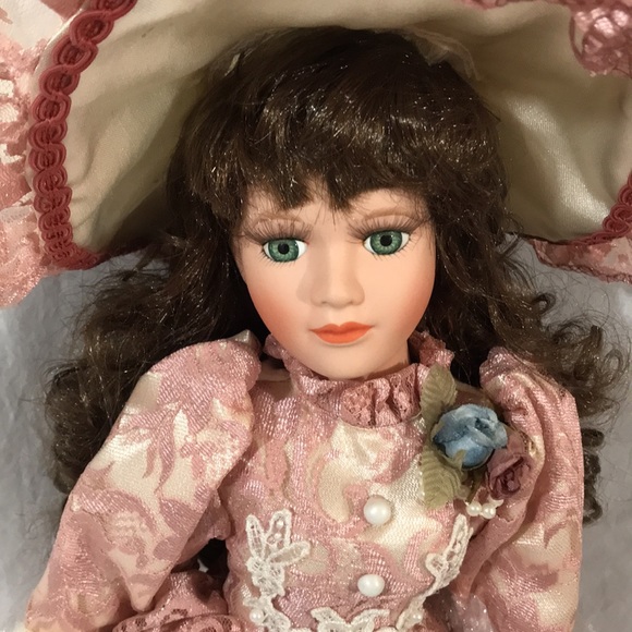 Vintage Victorian 17” Porcelain Standing Doll w/Hat - Picture 3 of 11